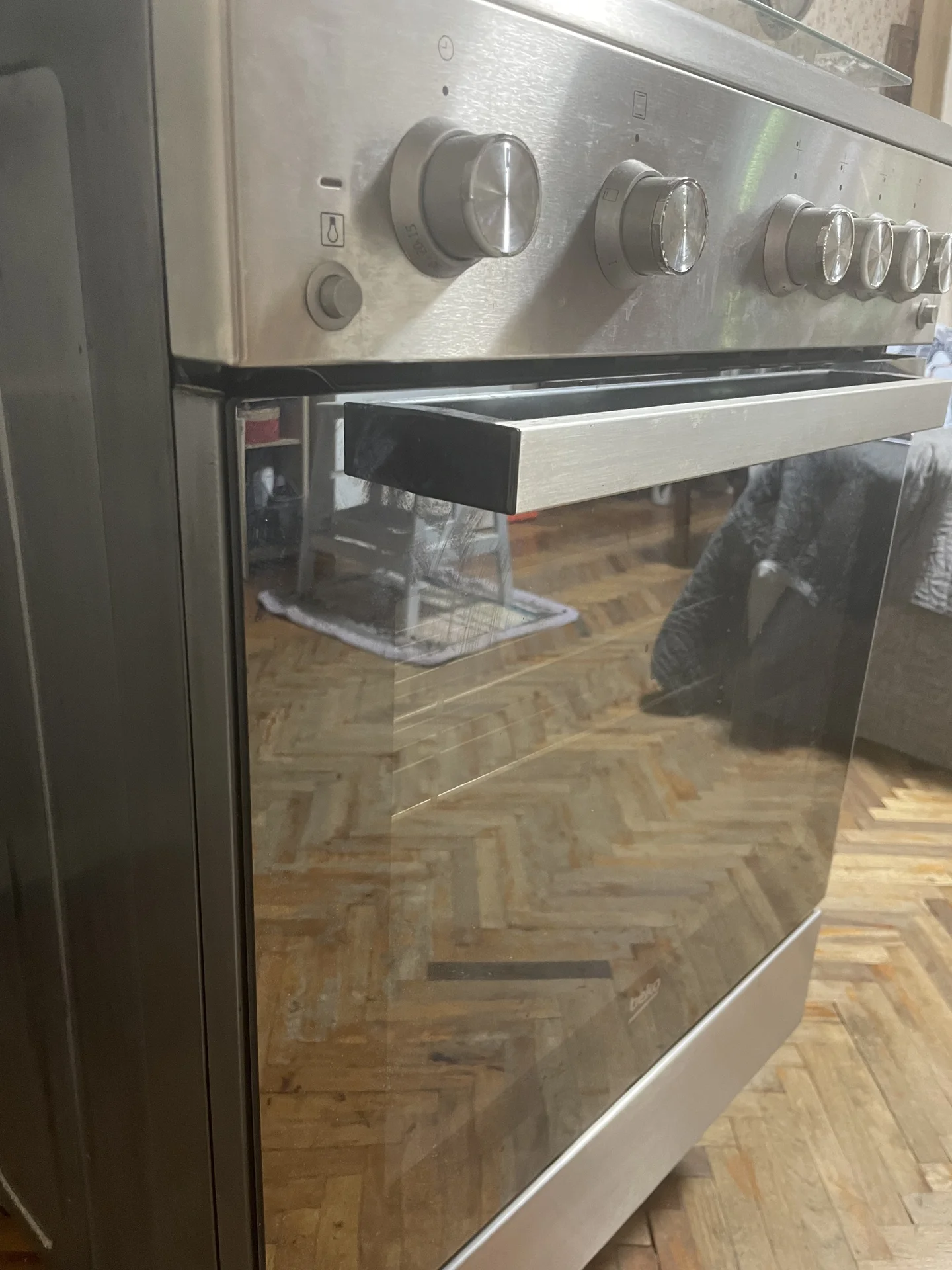 газовая плита и духовка beko бу в хорошем состояни - миниатюра 9