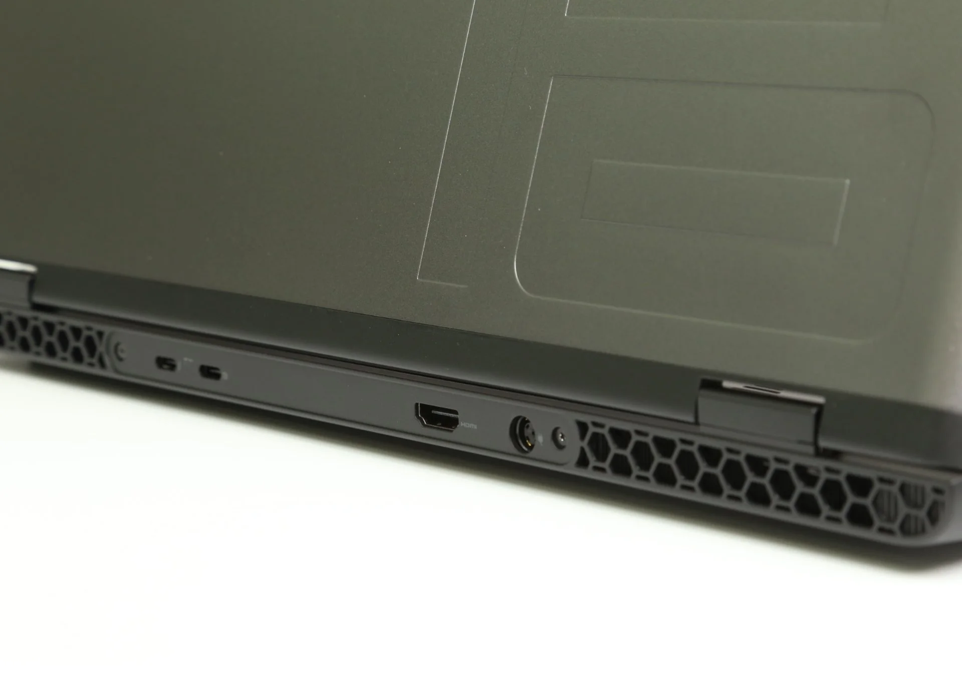 Dell alienware M16 R2 RTX 4060 Ultra 9 185H 32GB - миниатюра 7
