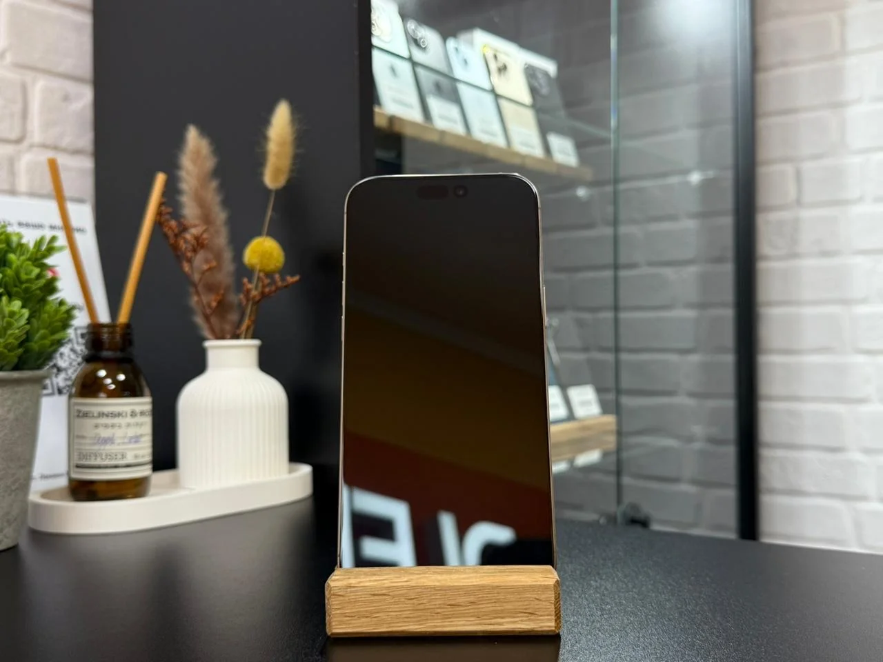 iPhone 16 pro max 256gb - миниатюра 2