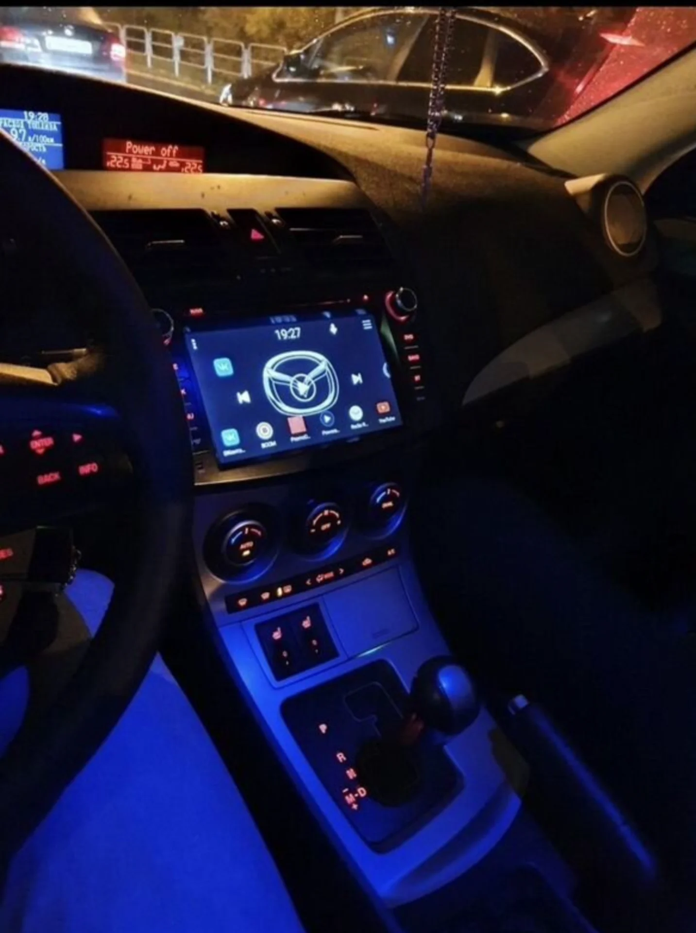 Синяя лампа штурманского света Mazda 3,6 - миниатюра 3