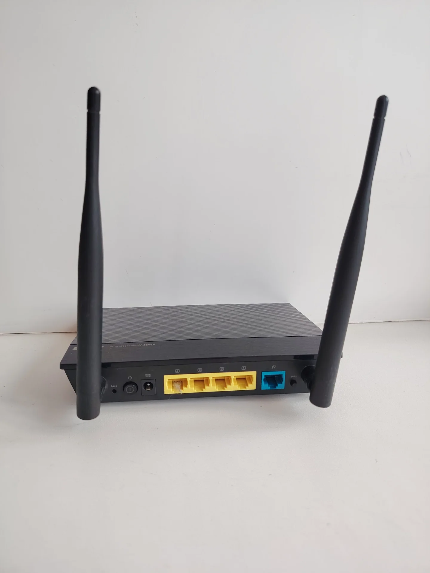 Роутер ASUS RT-N12 - миниатюра 2