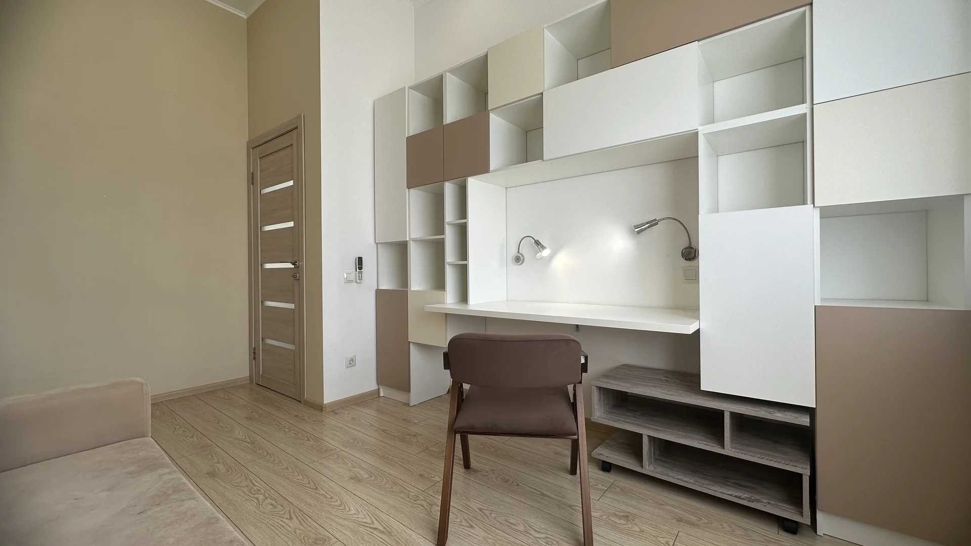 Дуплекс. 127 м². 2 этажа. Газ, свет, вода - миниатюра 25