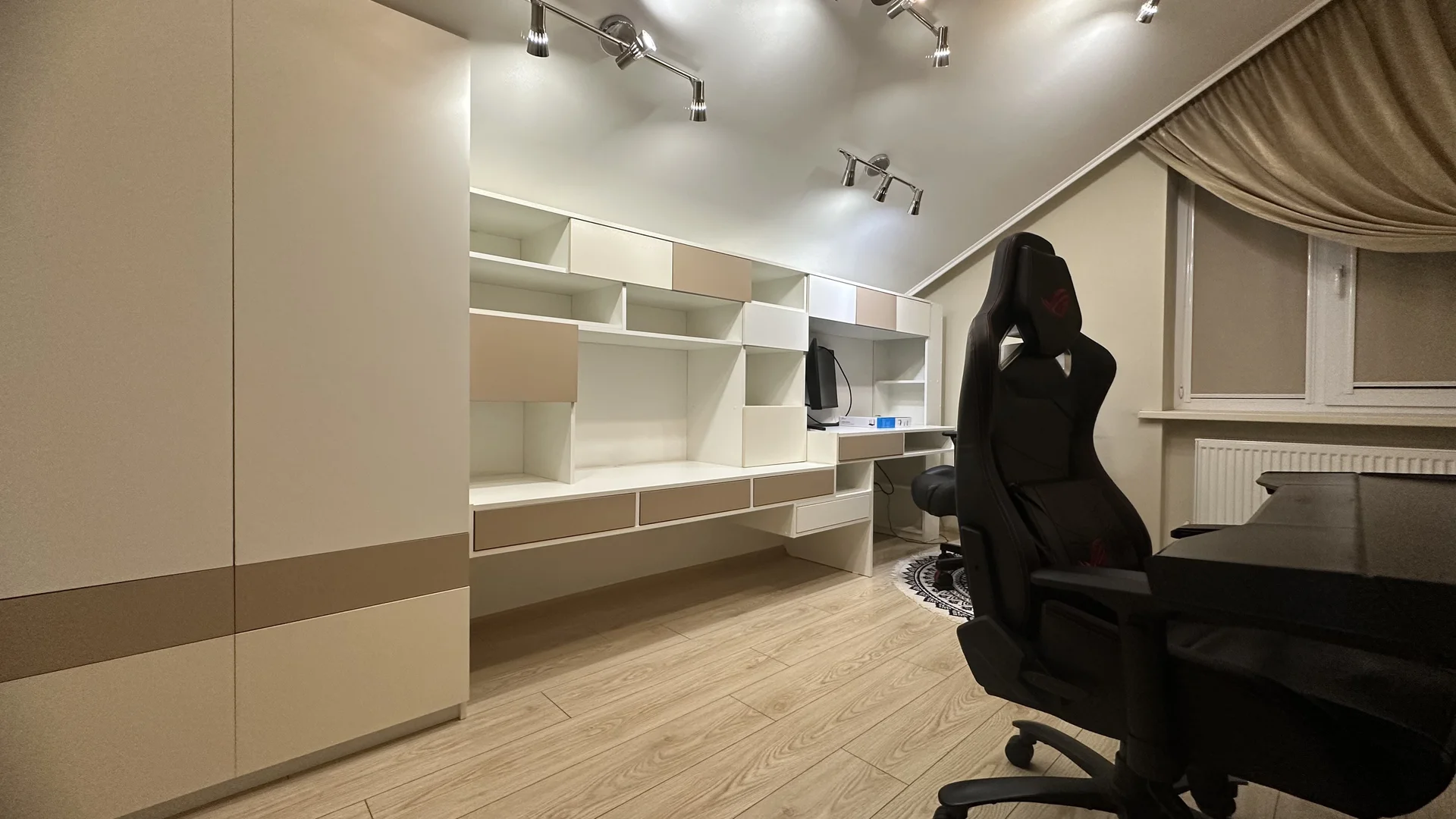 Дуплекс. 127 м². 2 этажа. Газ, свет, вода - миниатюра 31