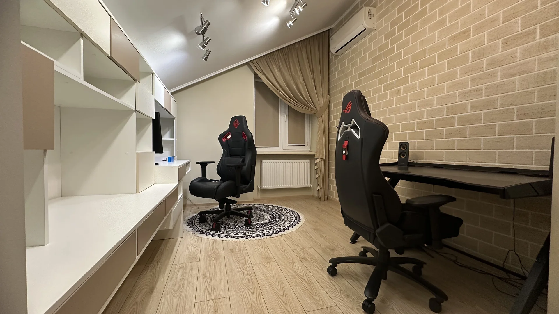 Дуплекс. 127 м². 2 этажа. Газ, свет, вода - миниатюра 33