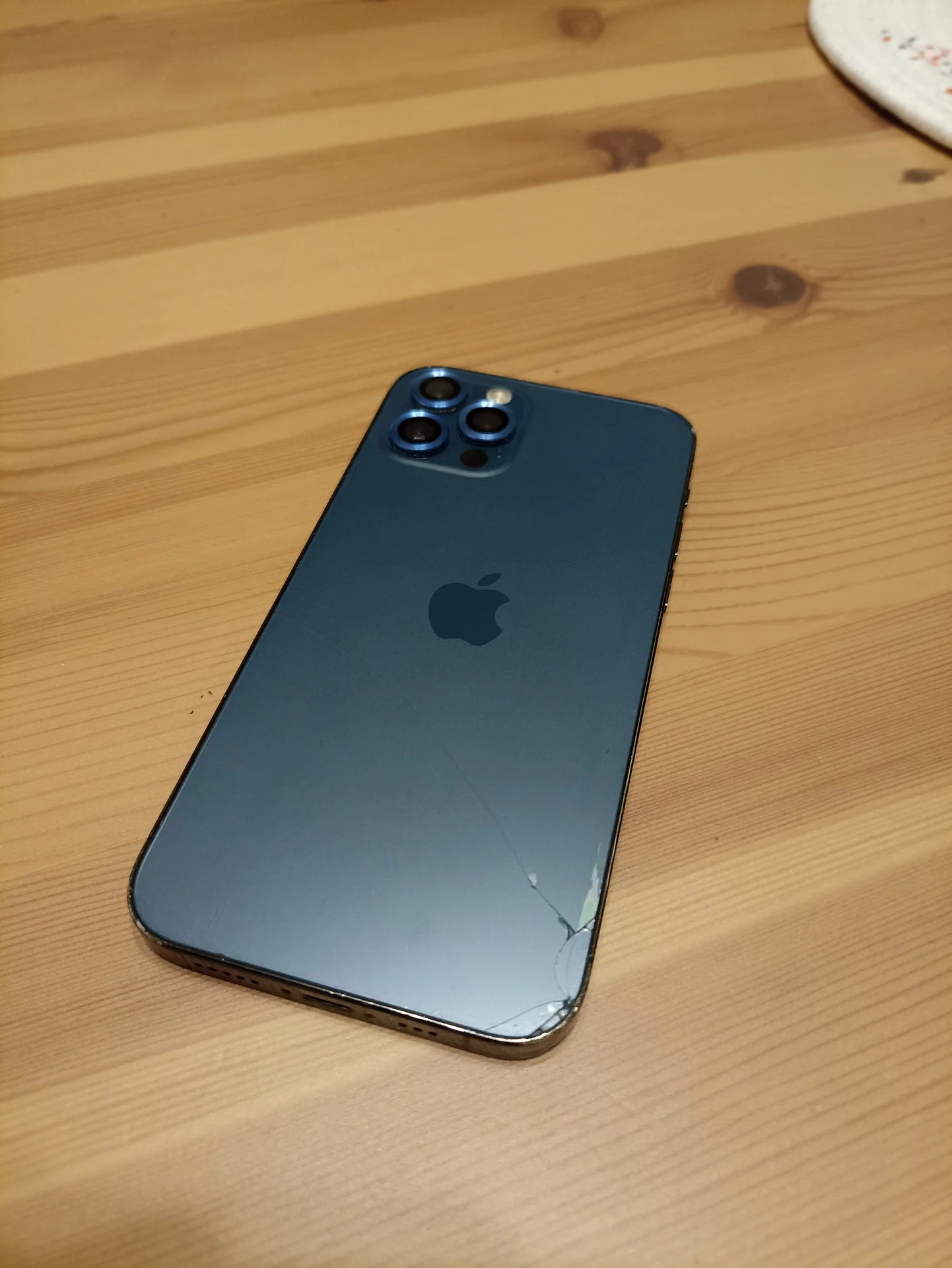 iPhone 12 pr0 - миниатюра 4