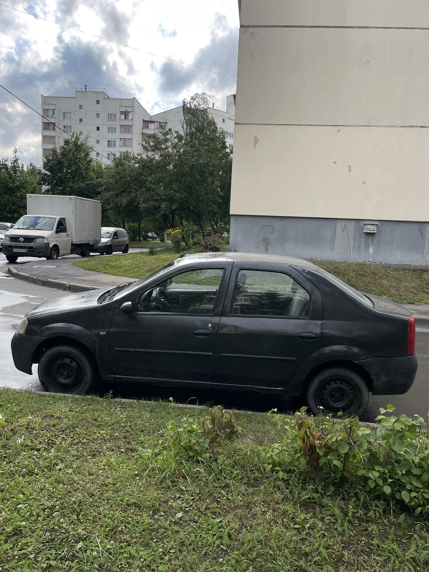 Renault logan - миниатюра 2