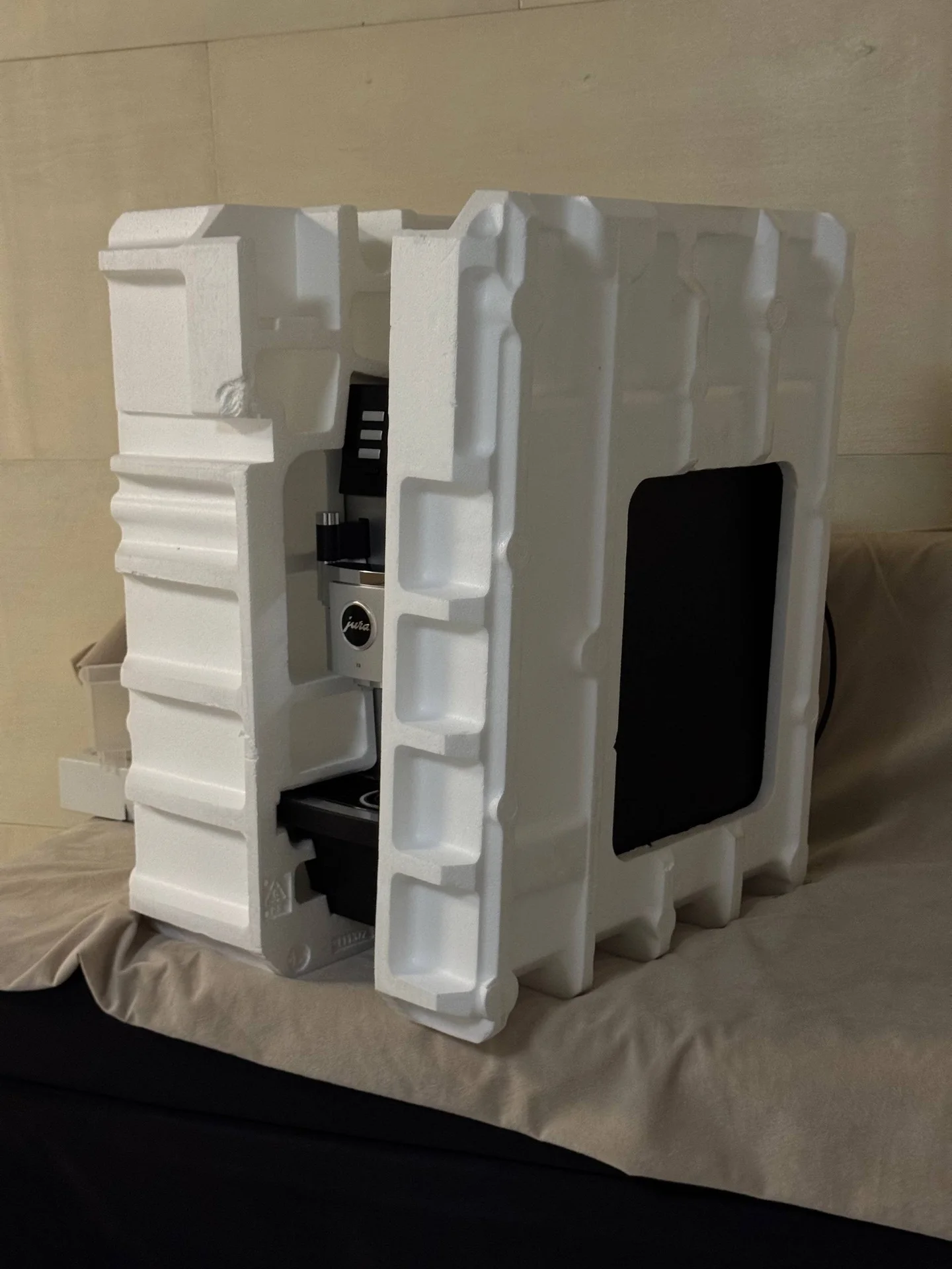 Профессиональная кофемашина Jura X8 Platin ( Швейц - миниатюра 9