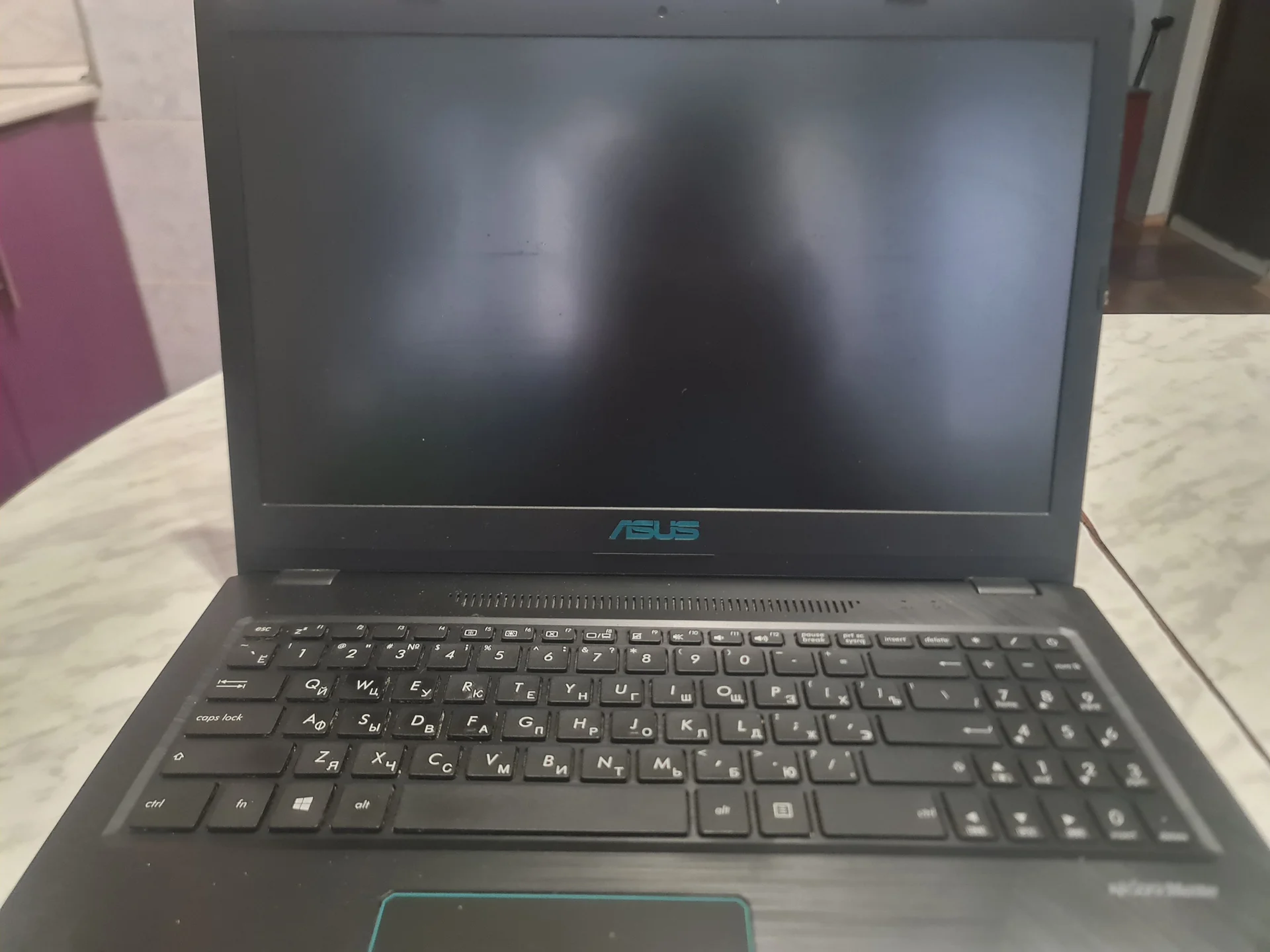 Ноутбук ASUS M570D (AMD Ryzen 5 3500U, GTX 1050) - миниатюра 2