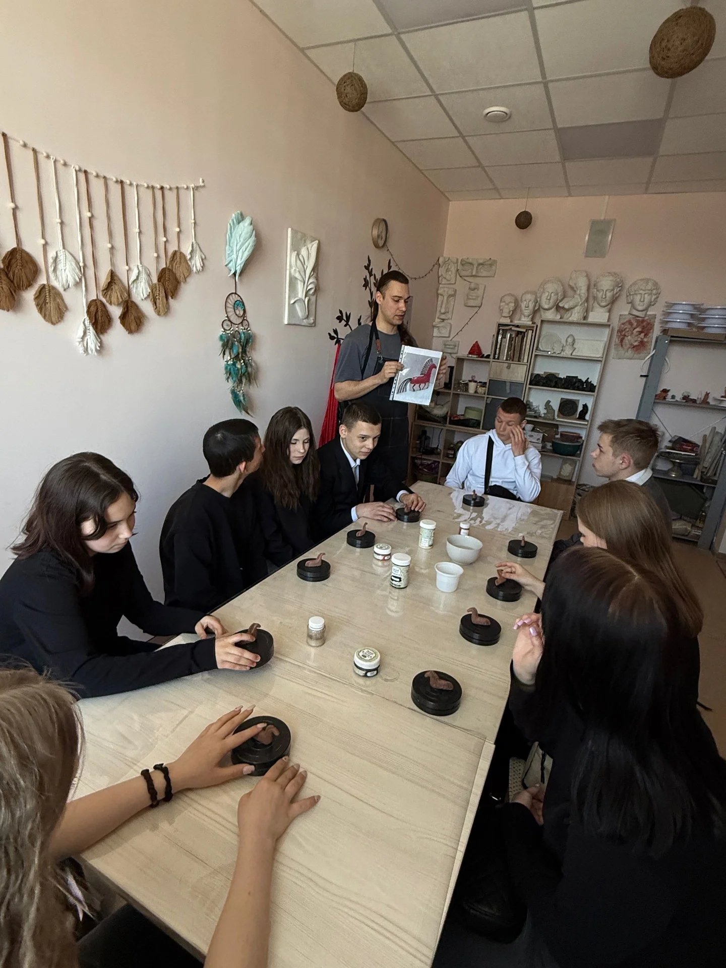 художник скульптор преподаватель - миниатюра 5