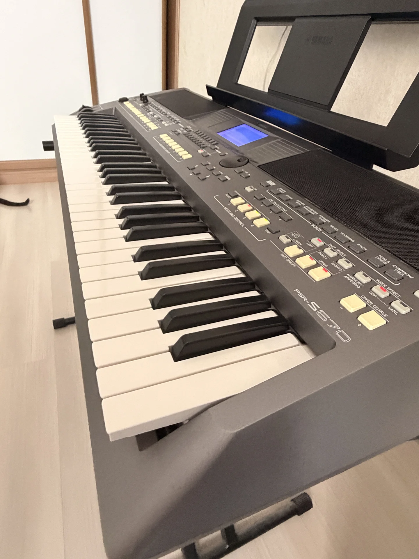 Синтезатор Yamaha psr s670 - миниатюра 2