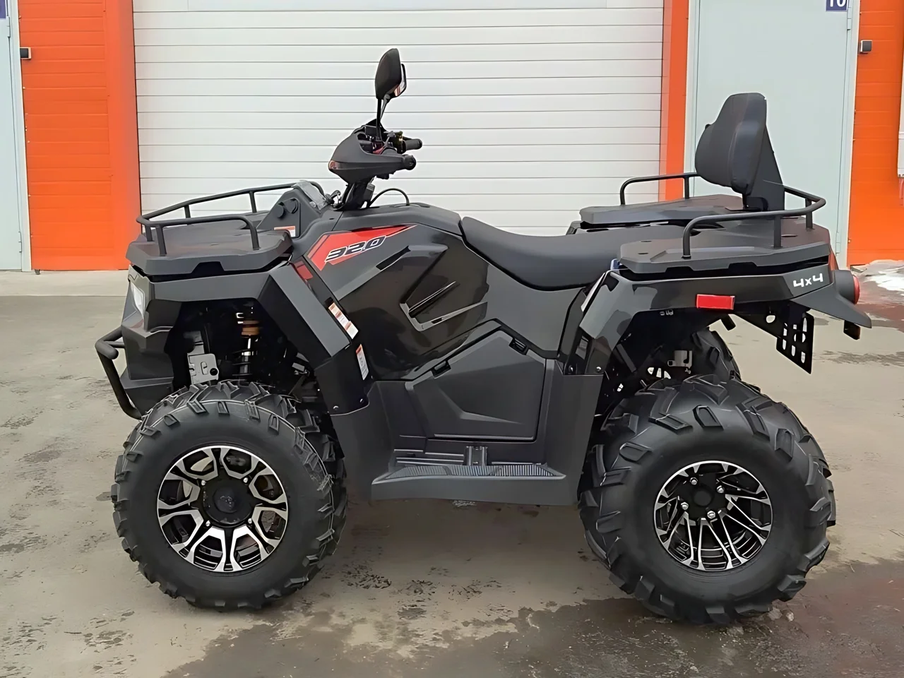 Квадроцикл Linhai-Yamaha F320C 4х4 «Черный» - миниатюра 2