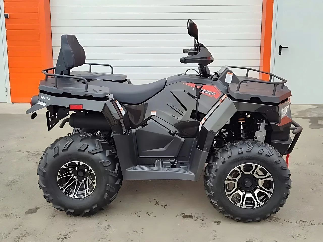 Квадроцикл Linhai-Yamaha F320C 4х4 «Черный» - миниатюра 6