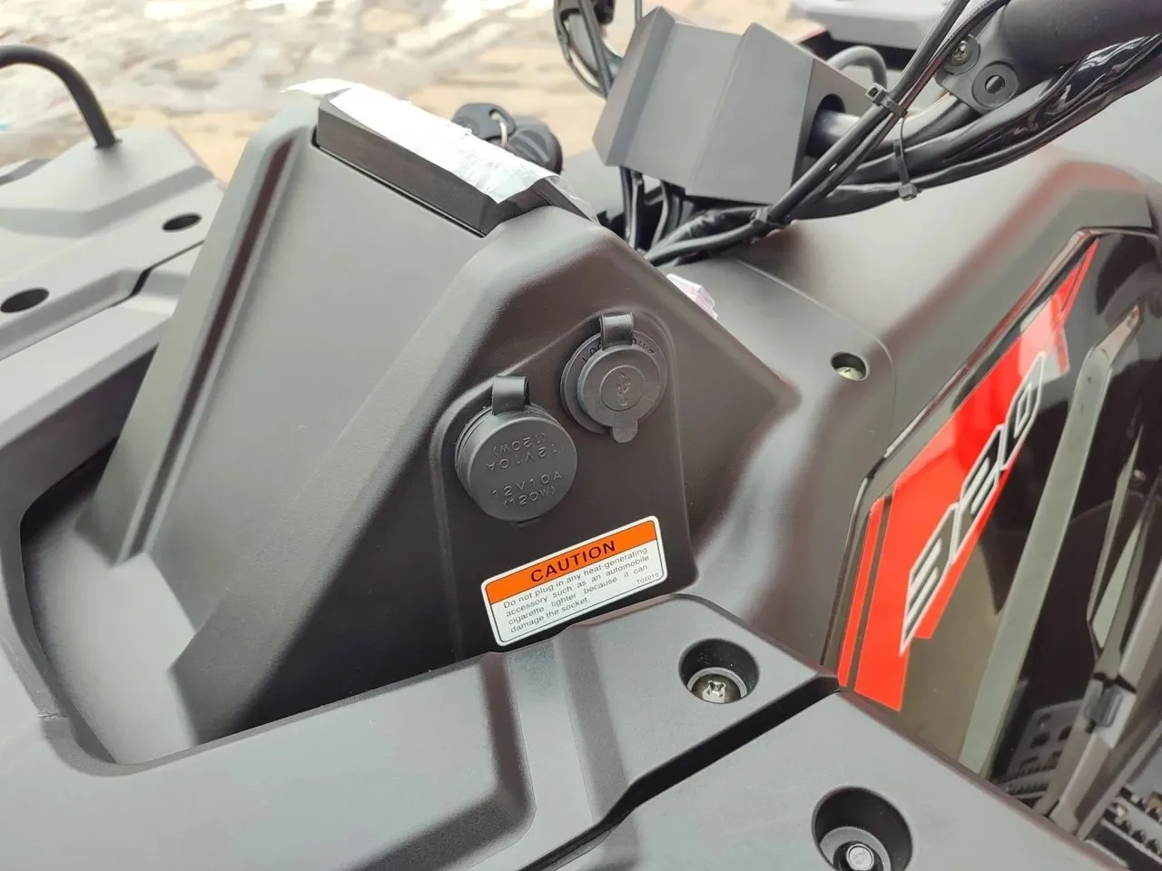 Квадроцикл Linhai-Yamaha F320C 4х4 «Черный» - миниатюра 9