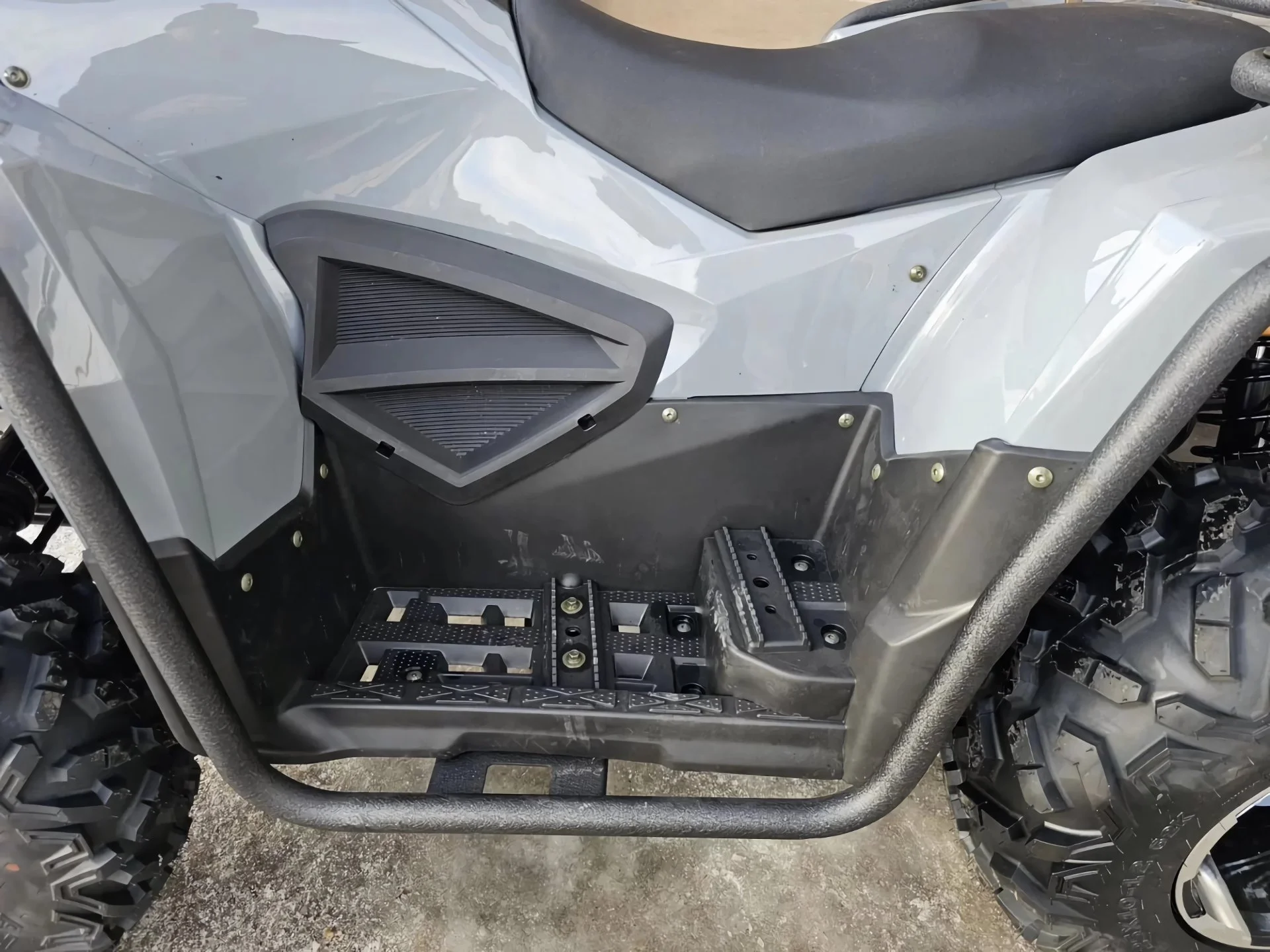 Квадроцикл Loncin Sumahao 400 EFI EPS 4ВД «Серый» - миниатюра 13
