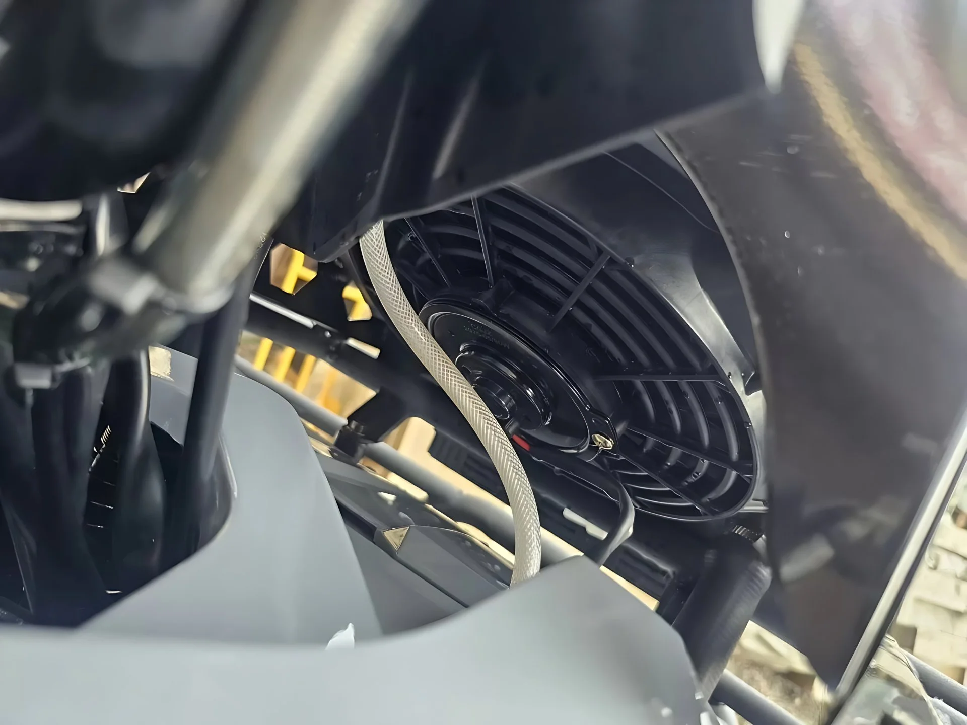 Квадроцикл Loncin Sumahao 400 EFI EPS 4х4 «Серый» - миниатюра 16