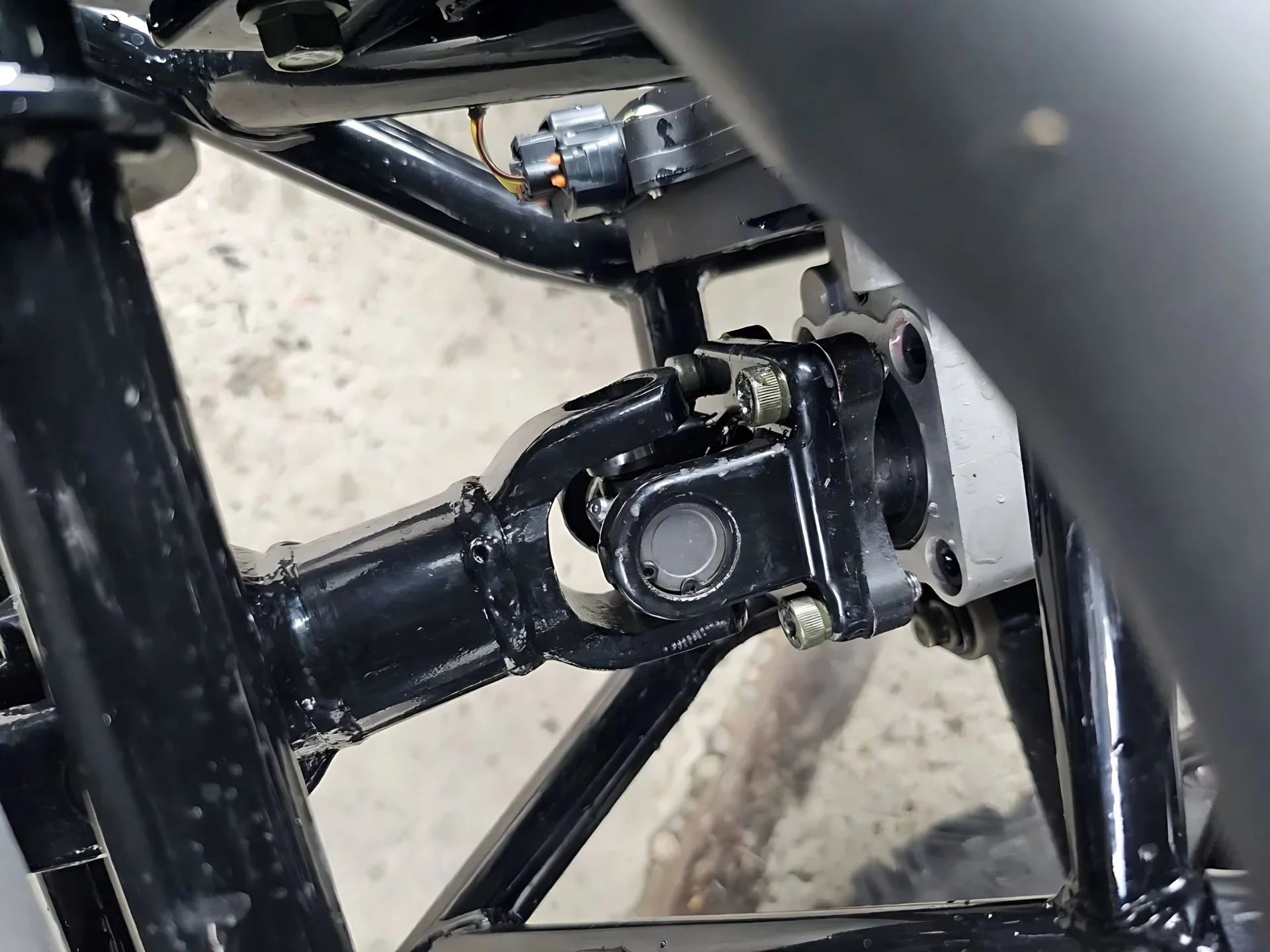 Квадроцикл Loncin Sumahao 400 EFI EPS 4х4 «Черный» - миниатюра 17