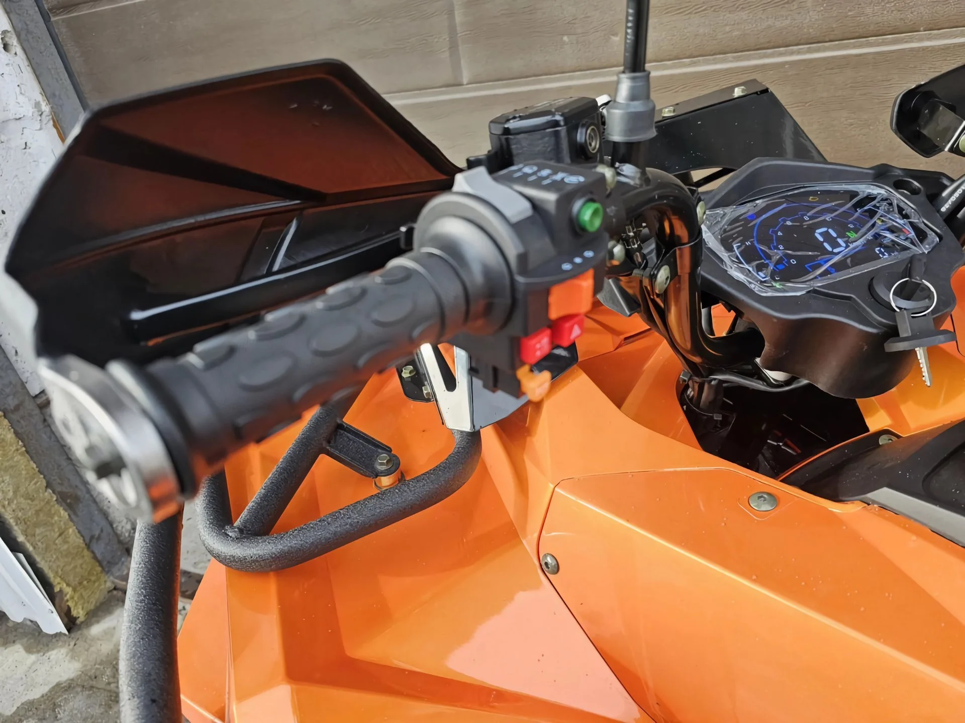 Квадроцикл Loncin Sumahao 400 EFI EPS 4WD «Оранжевый» - миниатюра 11