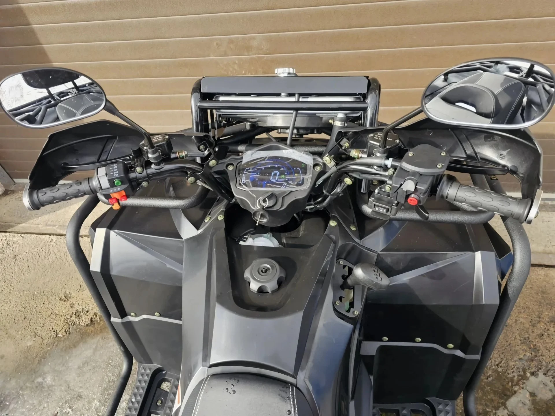 Квадроцикл Loncin Sumahao 500 EFI EPS 4х4 «Черный» - миниатюра 9