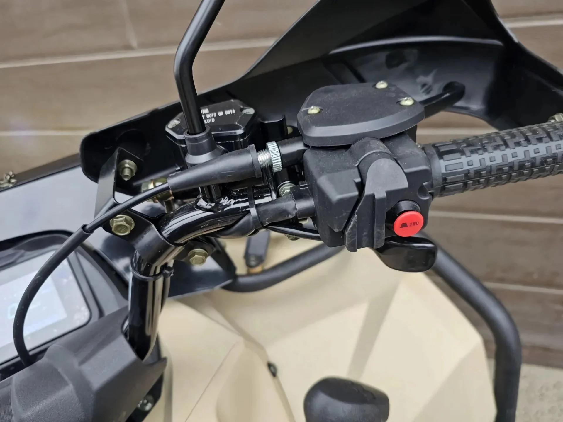 Квадроцикл Loncin Sumahao 400 EFI EPS 4WD «Сахара» - миниатюра 13