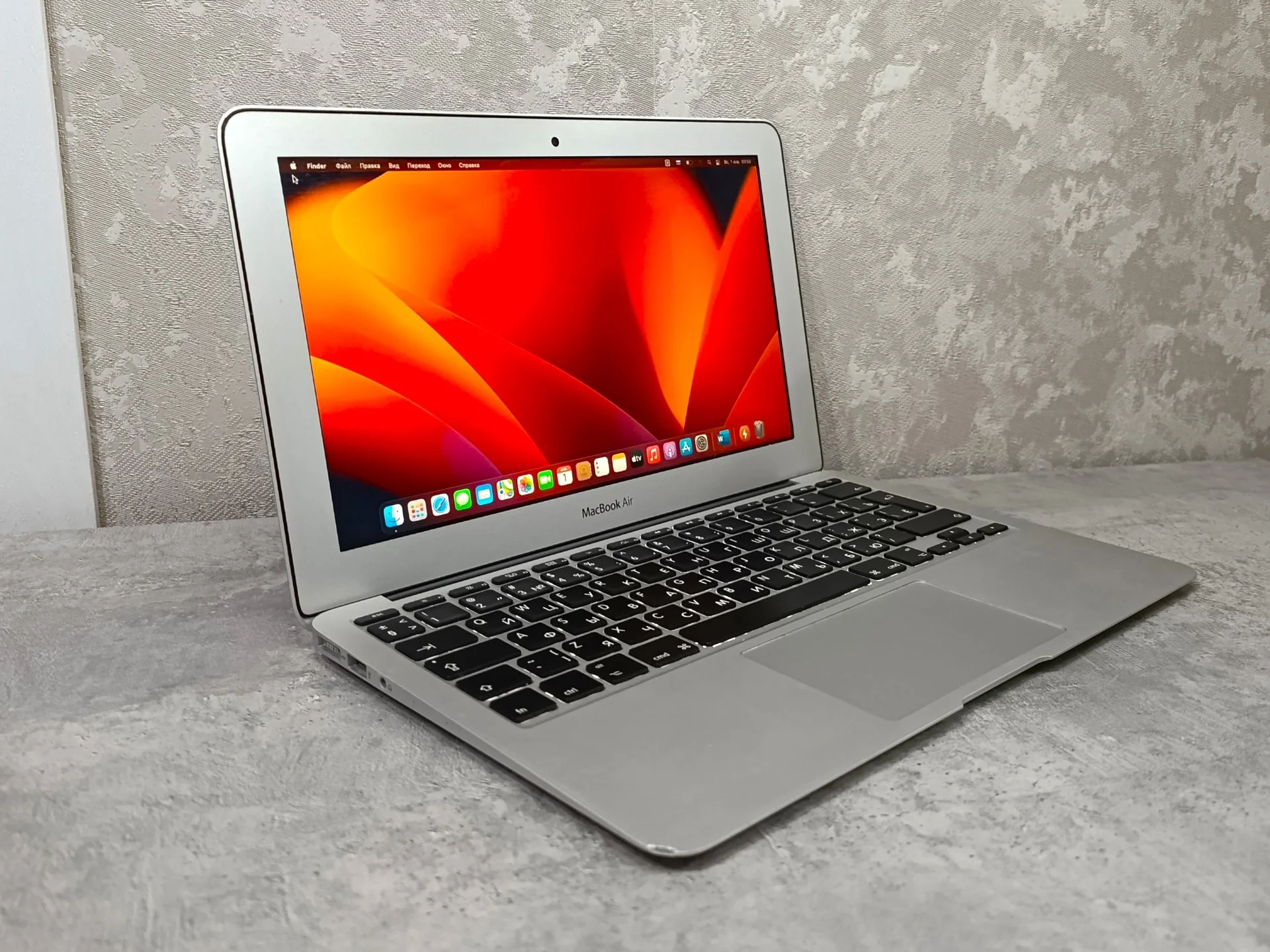 Apple Macbook AIR - миниатюра 4