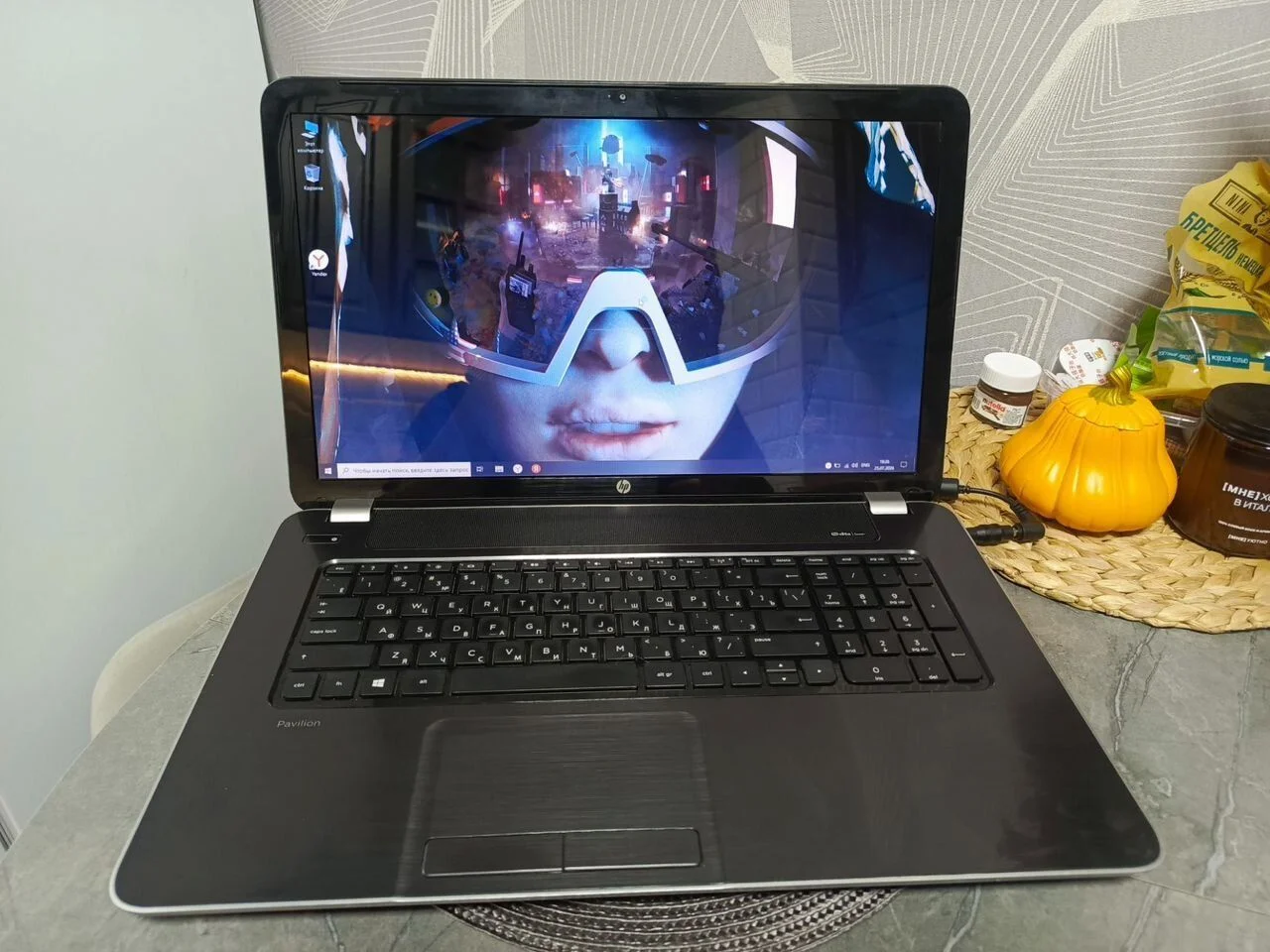 Отличный ноутбук HP 4 ядра/8гб/SSD/17.3" - миниатюра 3