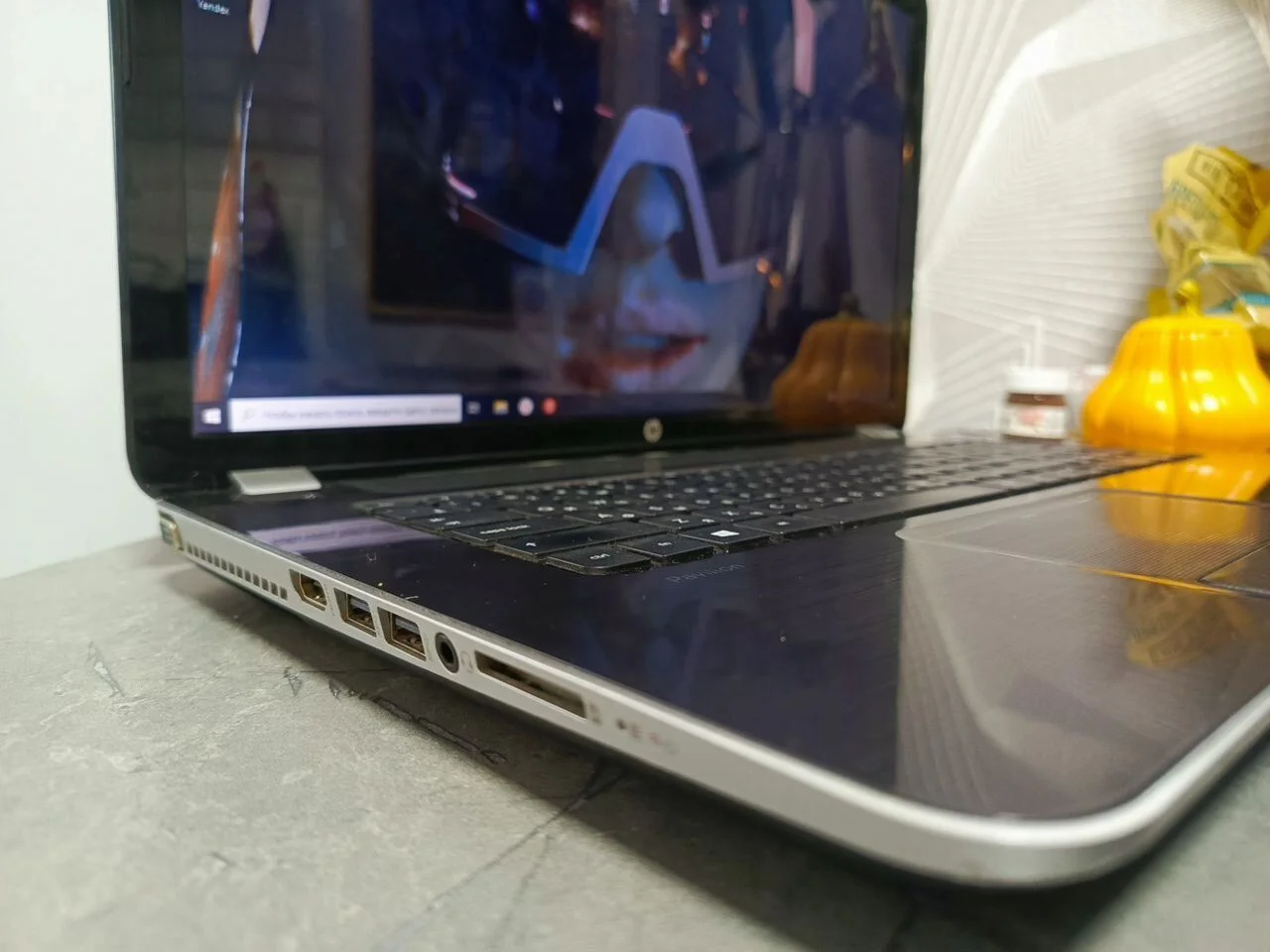 Отличный ноутбук HP 4 ядра/8гб/SSD/17.3" - миниатюра 6