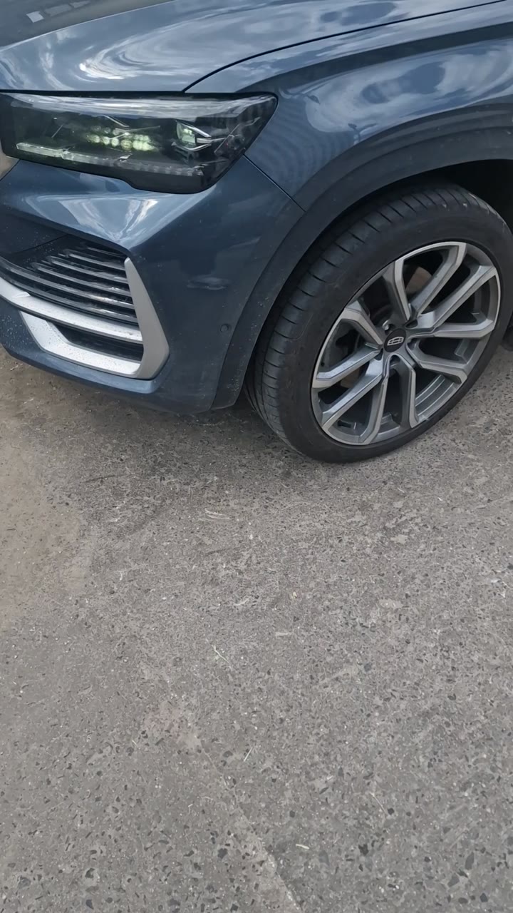 Щитки аэродинамические Geely Monjaro - видео 2