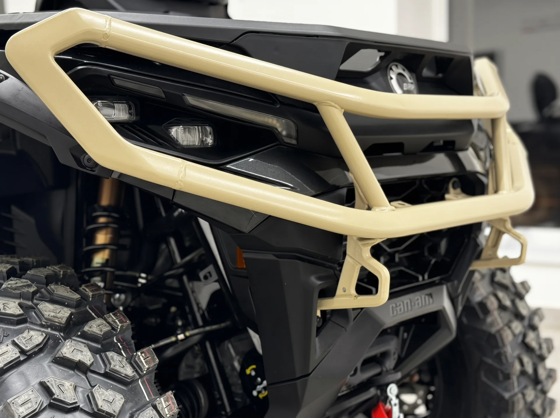 BRP Can-Am Outlander Max Backcountry 1000R, 2026 - миниатюра 2