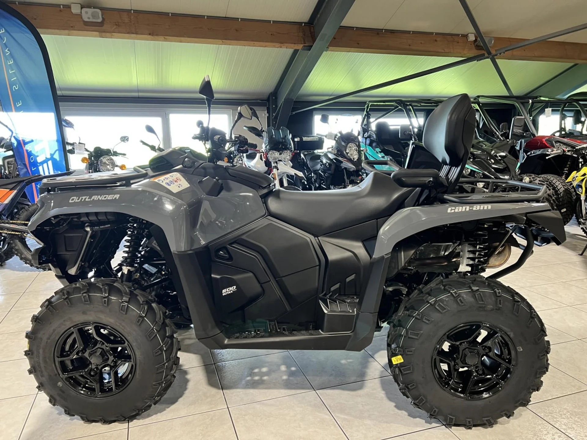 Квадроцикл BRP Can-Am Outlander 500 MAX DPS - миниатюра 3