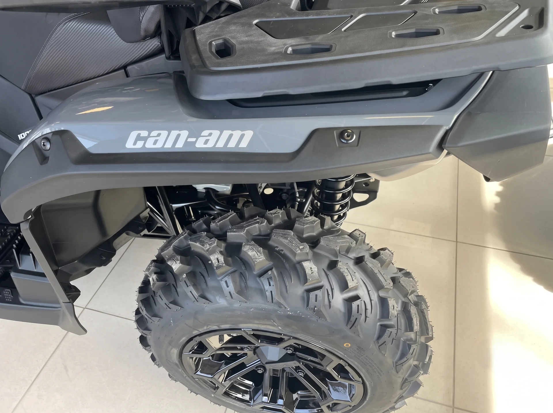 BRP Can-Am Outlander DPS 1000R, 2022 - миниатюра 5