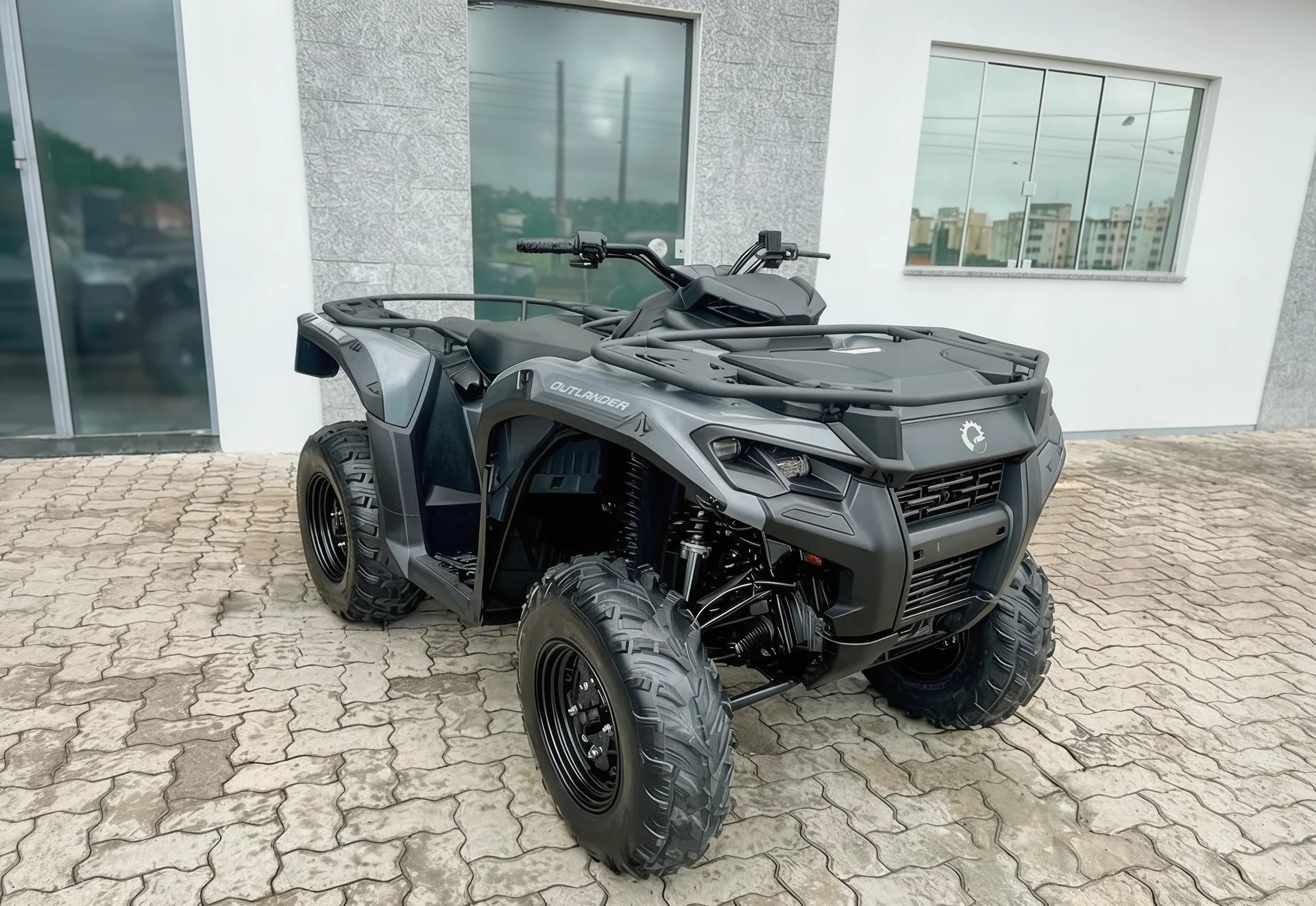 BRP Can-Am Outlander 700, 2024 - изображение 1