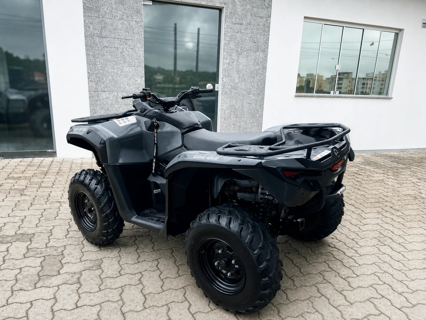 BRP Can-Am Outlander 700, 2024 - миниатюра 3