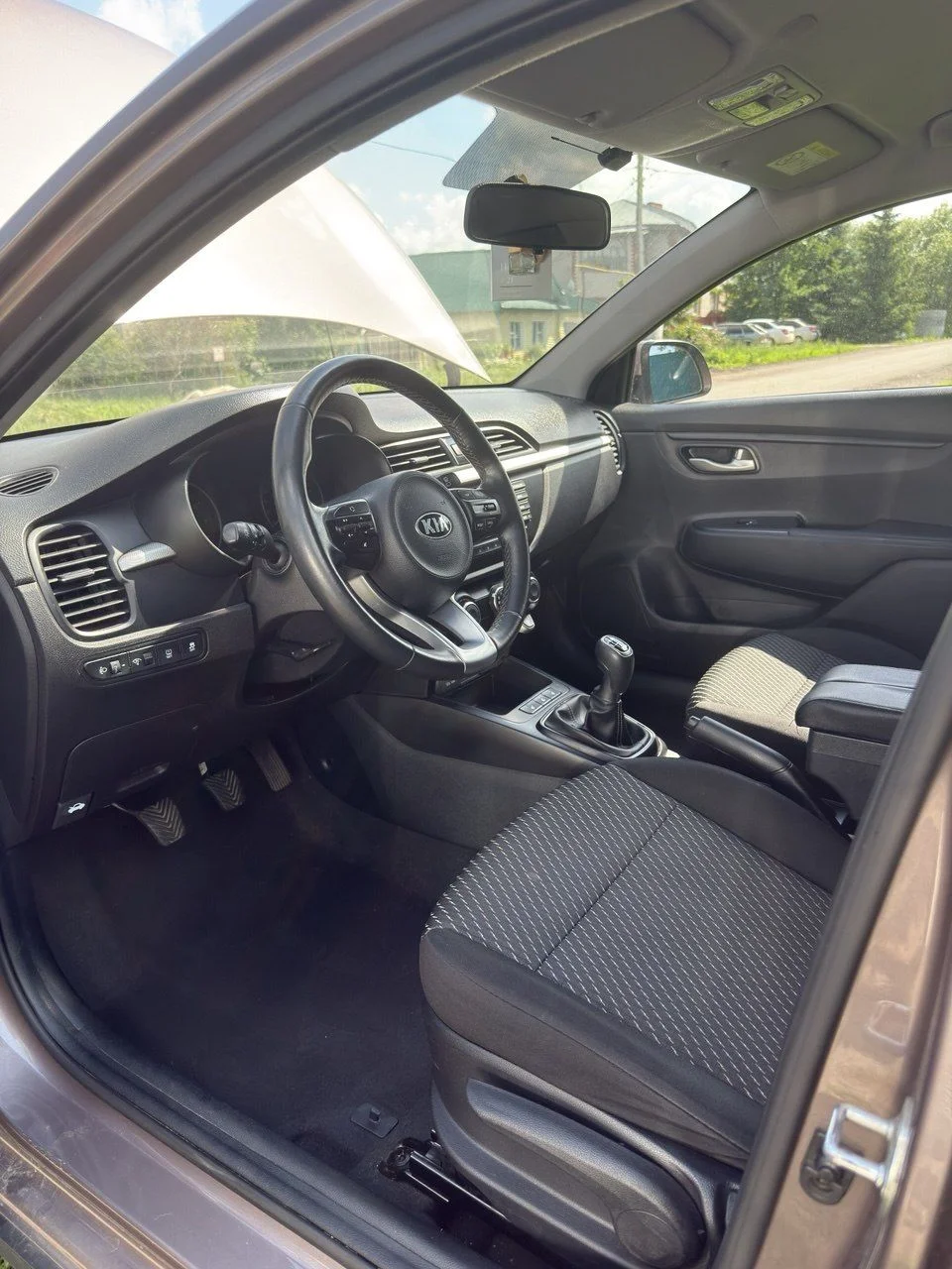 Kia rio x line - миниатюра 2