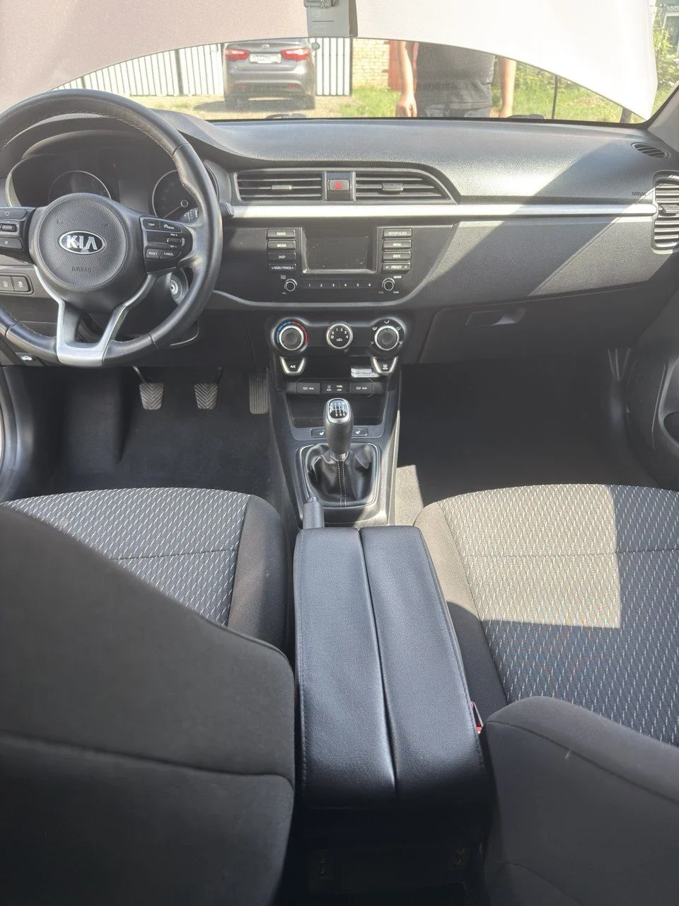 Kia rio x line - миниатюра 9