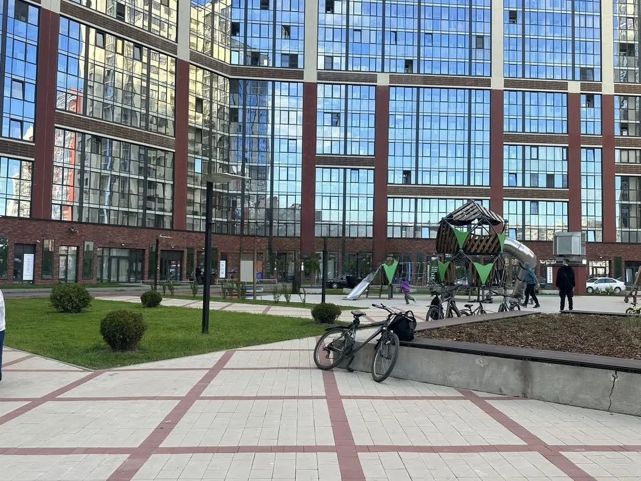 КВАРТИРА С ЕВРО РЕМОНТОМ - миниатюра 22