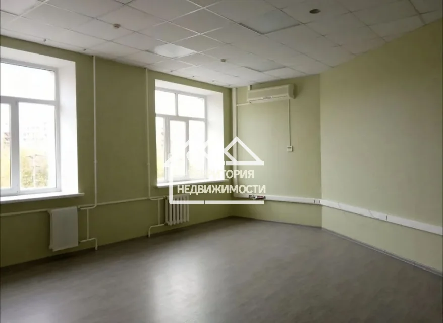 Офис, 22 м² Республики 211/3 - изображение 1