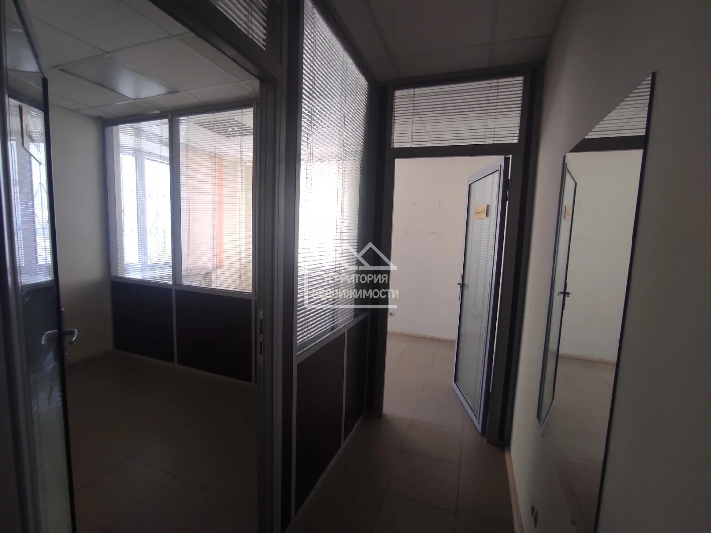 Офисное помещение 507 м² ул.Володарского 26 - миниатюра 35