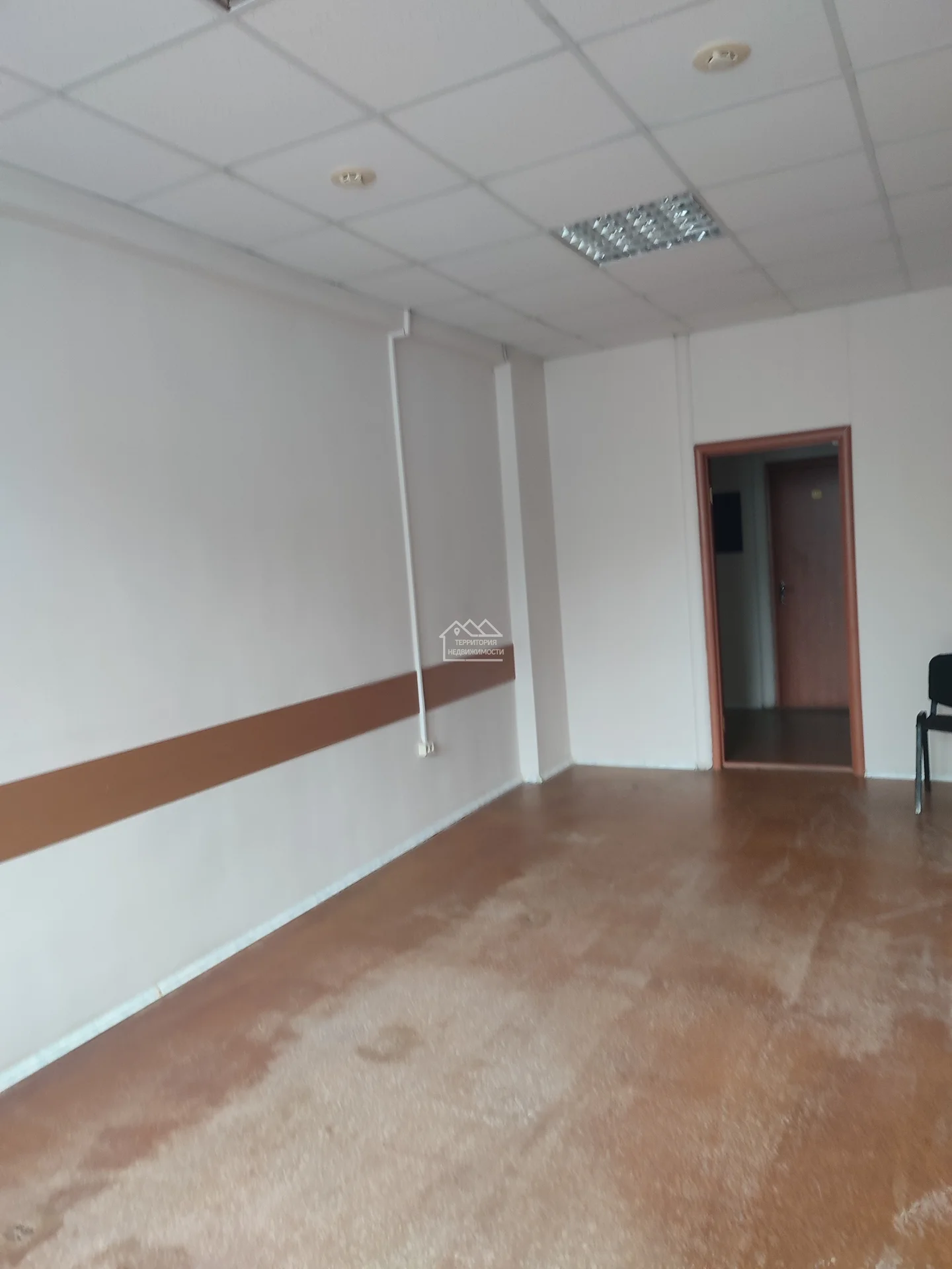Помещение свободного назначения 19,7м2 ул. Республики 207 - миниатюра 3
