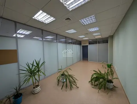 Офис, 24.6м²  ул.Республики 14/7