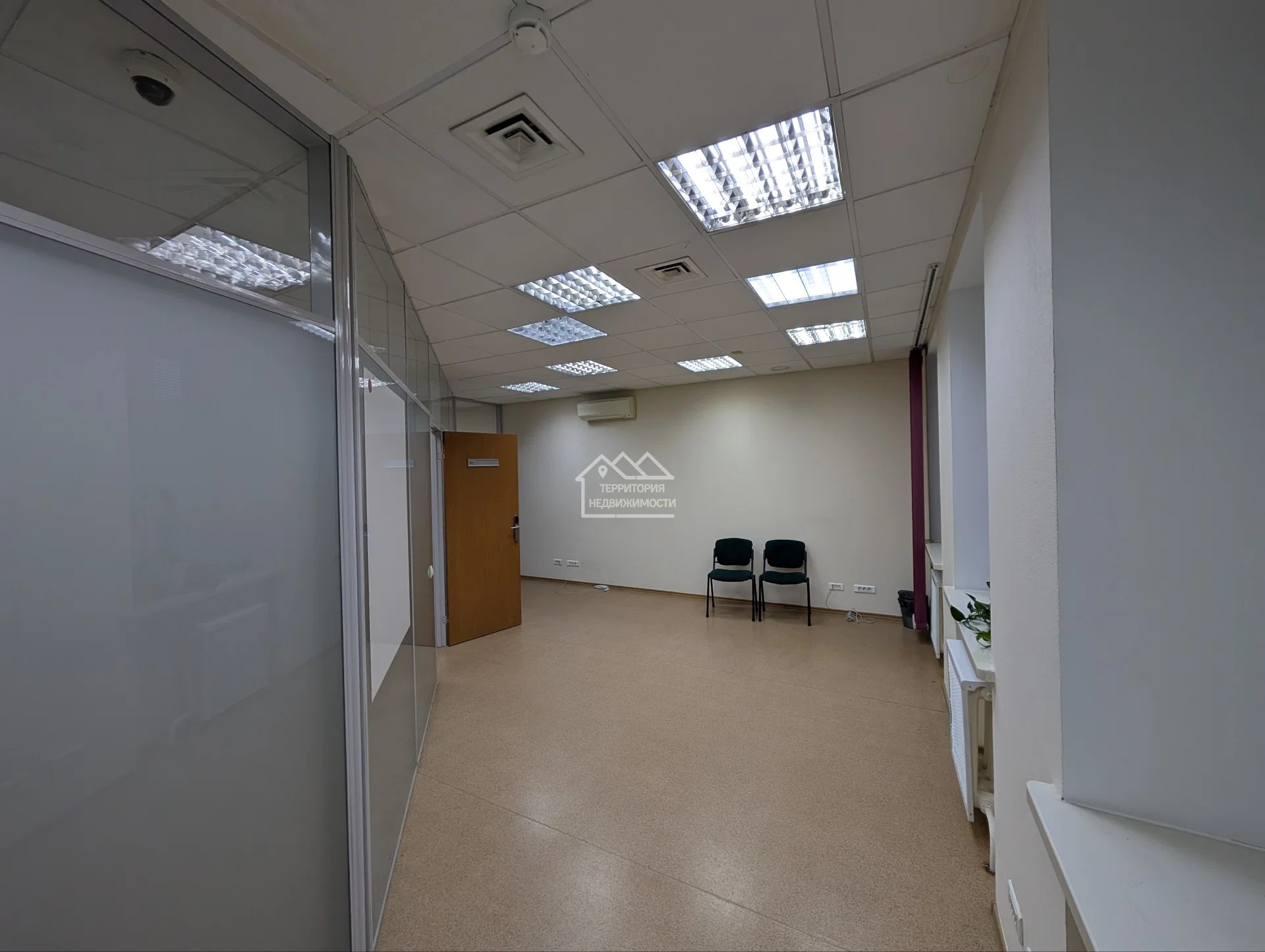 Офис, 22.3м²  ул.Республики 14/7 - миниатюра 2