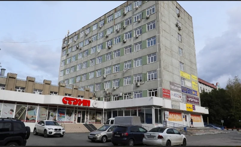 Сдам торговое помещение 68м2 ул.Республики 207 - изображение 1