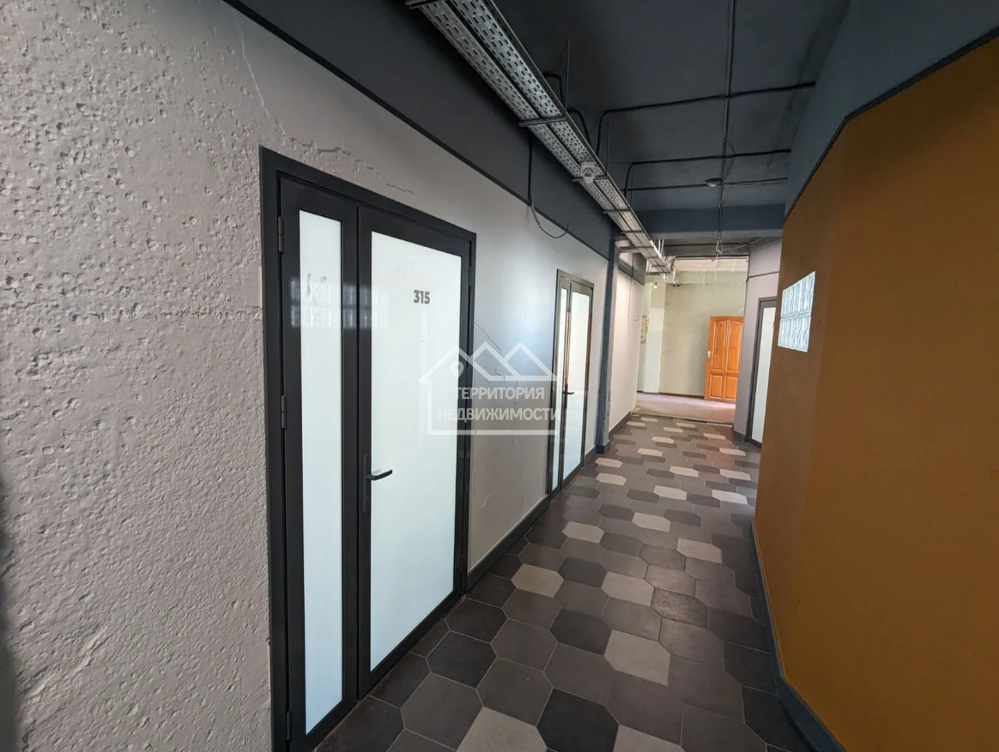Офисное помещение, 18 м² ул.Ставропольская 101 с3 - миниатюра 7