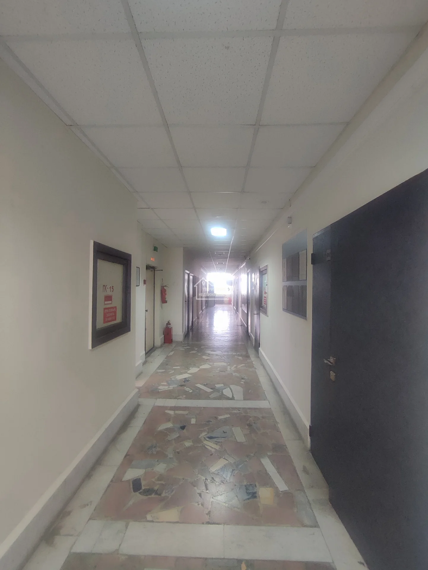 Офисные помещения 17,6 м2 ул. Республики 207 - миниатюра 7