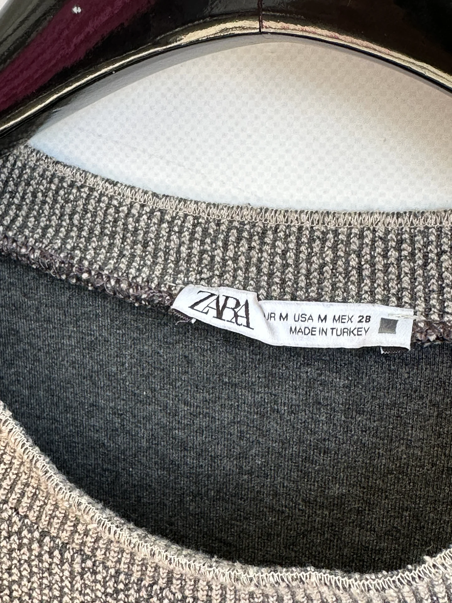 ZARA трикотажный джемпер с рюшами  женский серый в - миниатюра 5