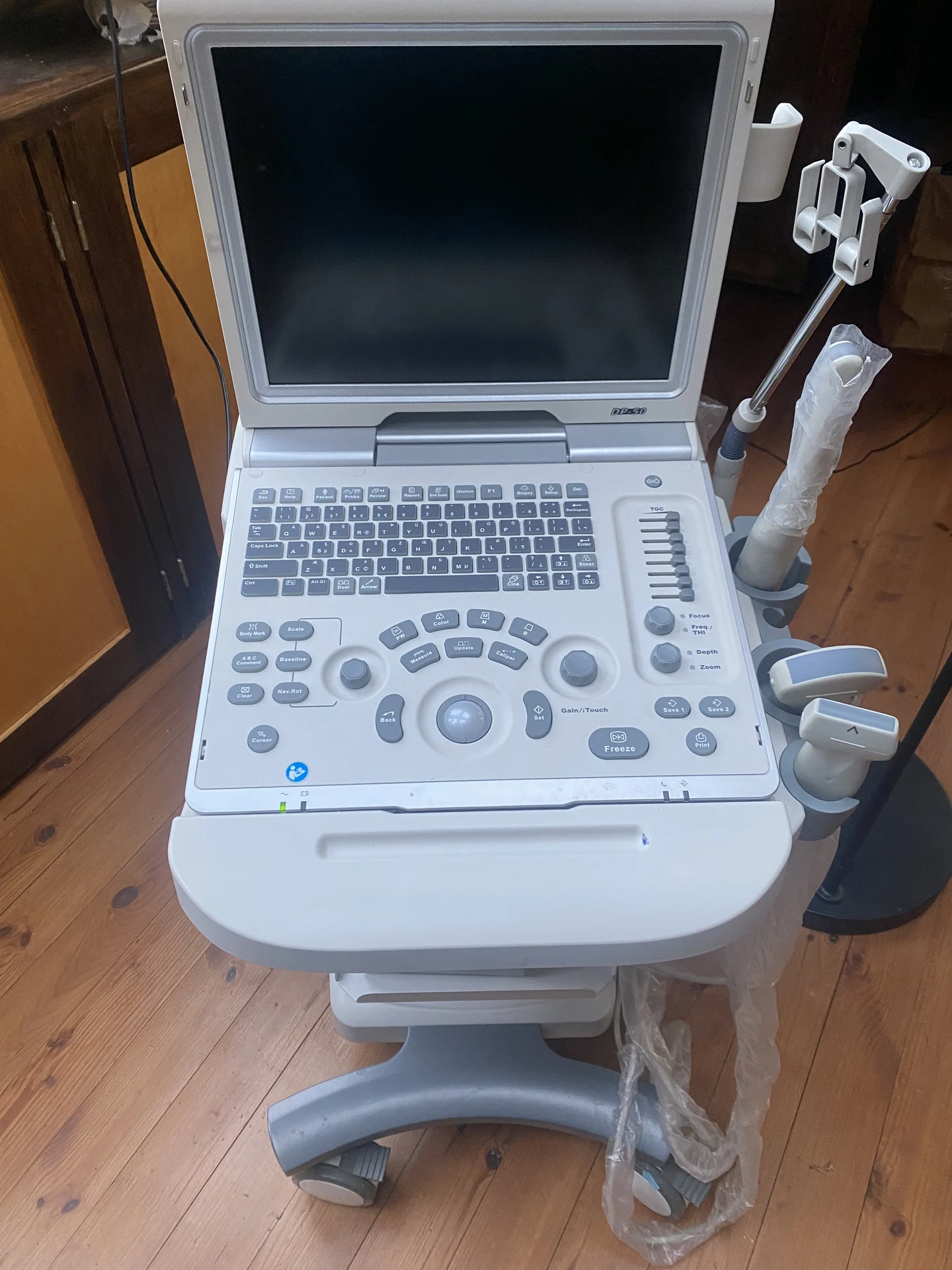 Портативный узи аппарат с 3 датчиками Mindray DP50