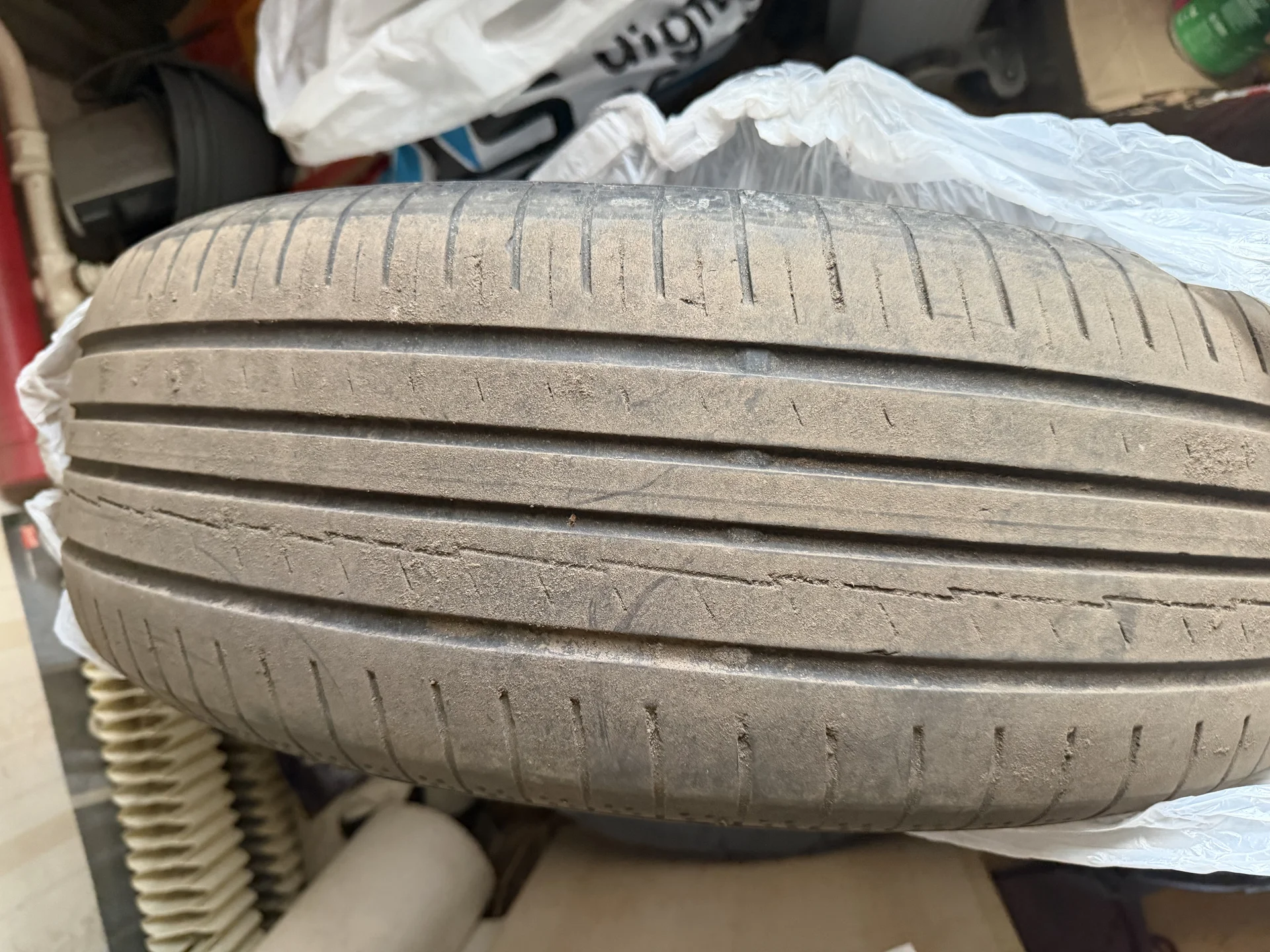 yokohama bluearth ae50 215/65r17 - миниатюра 2