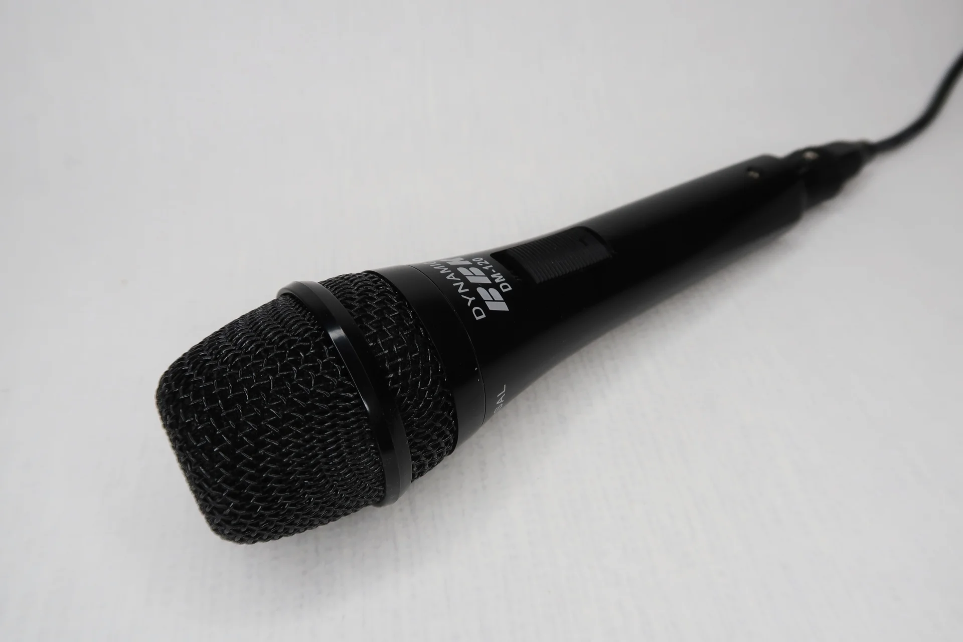 Универсальный динамический микрофон BBK DM-120 - миниатюра 12