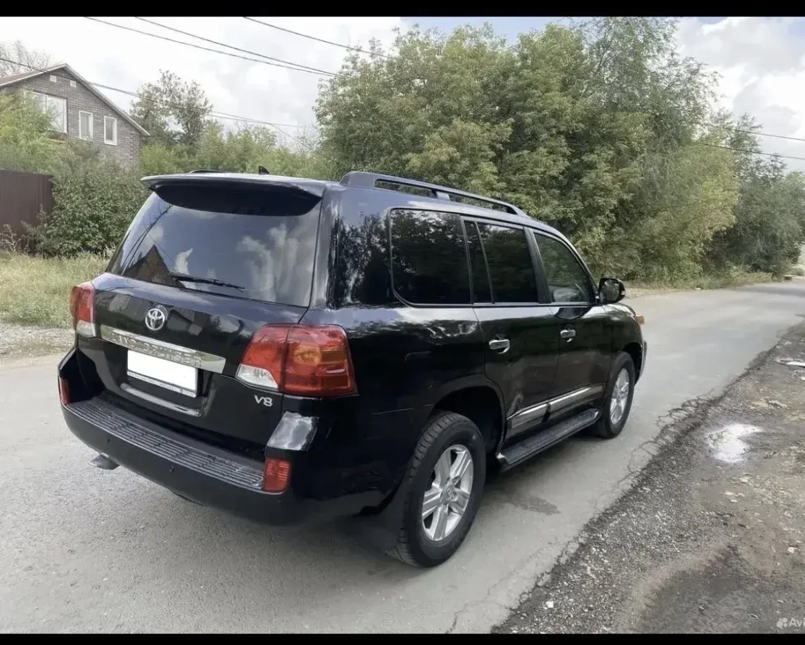 Toyota Land Cruiser 4.6 AT 2014 - миниатюра 2