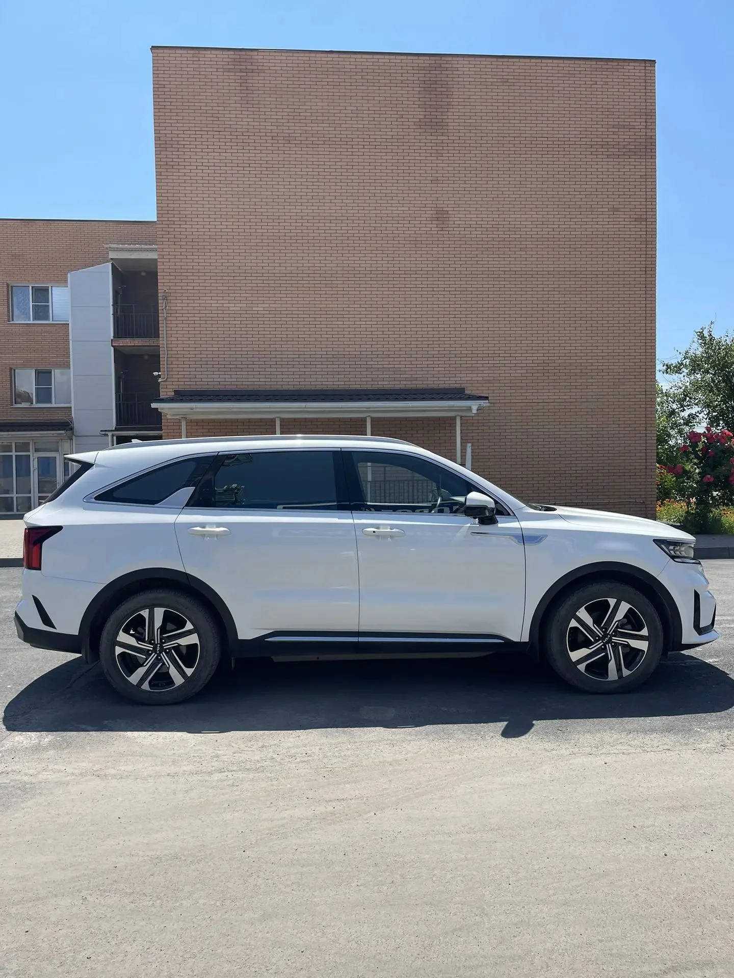 kia Sorento 2022 - миниатюра 8