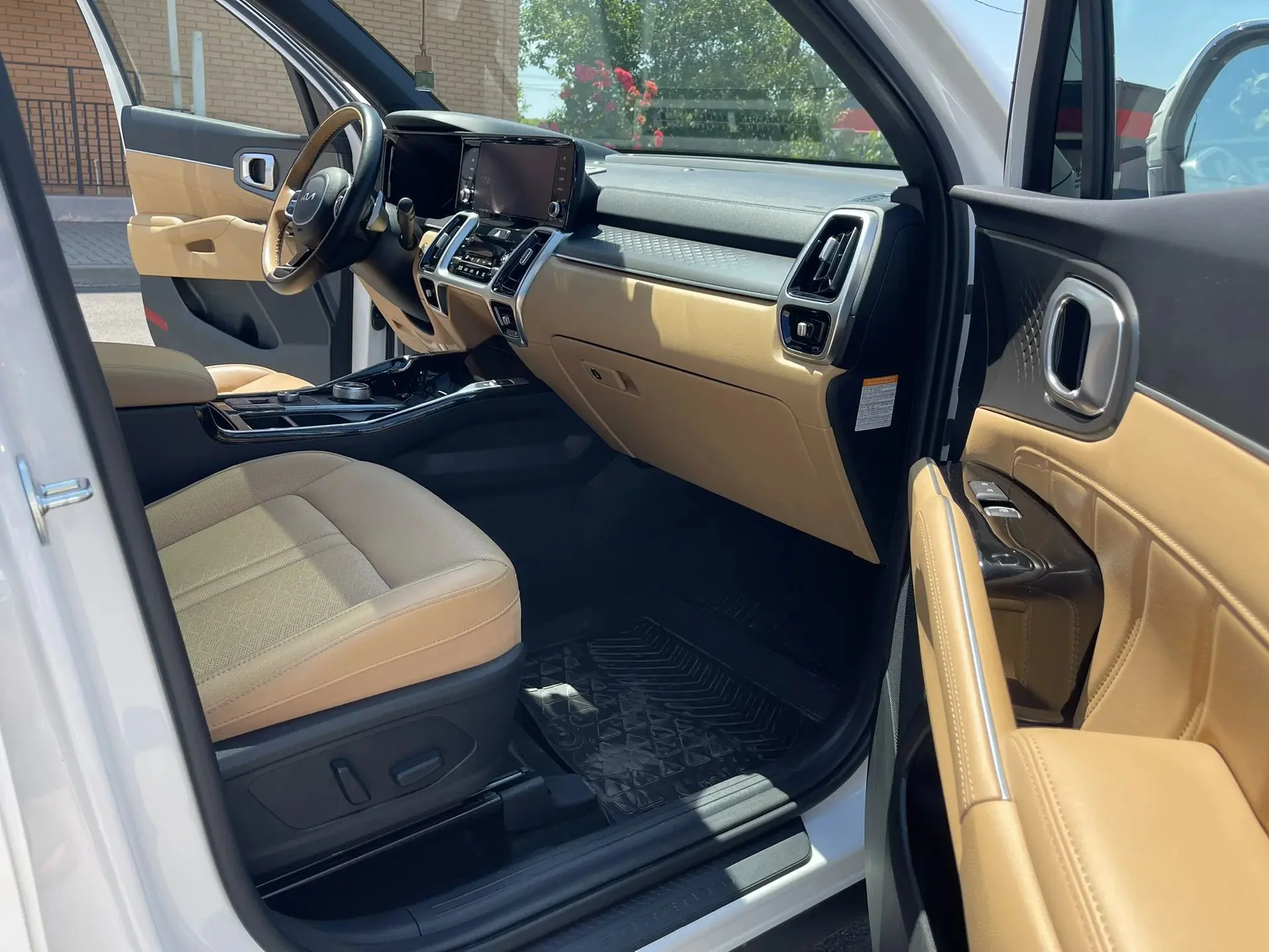 kia Sorento 2022 - миниатюра 13